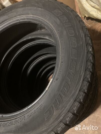 Bridgestone Blizzak DM-V1 225/65 R17