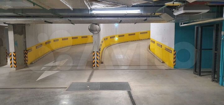 Машиноместо, 16 м²