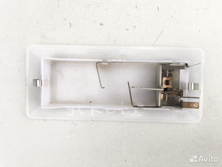 Плафон освещения салона Ford Escort 5