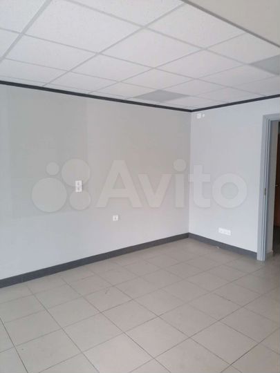 Торговая площадь, 28 м²