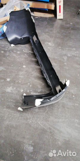 Задний бампер Toyota Land Cruiser 150 5215960971