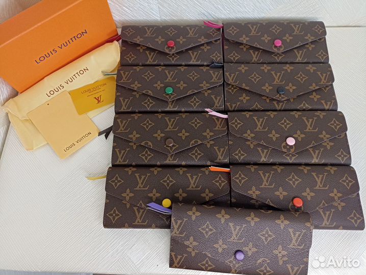 Louis Vuitton кошелек