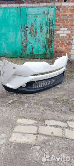 Передний бампер Тойота C-HR