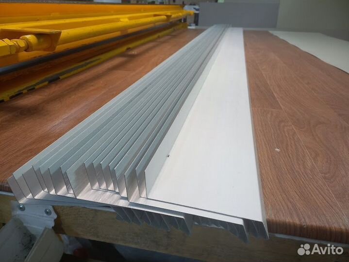 Отливы 120*2500 мм RAL 9003