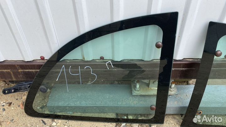 Стекло боковое Ford KA 1