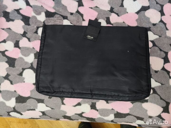 Чехлы и сумки для ноутбуков