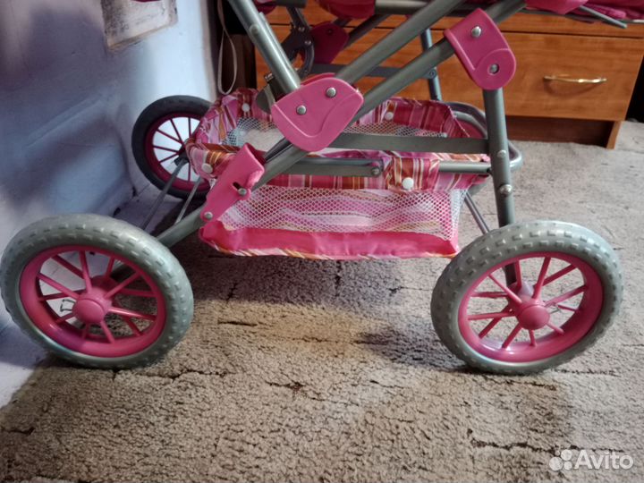 Коляска для кукол