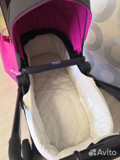 Продам коляску-трансформер Chicco Urban