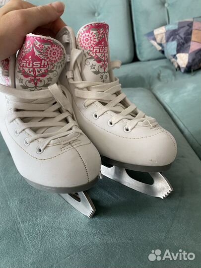 Коньки фигурные детские 30 размер
