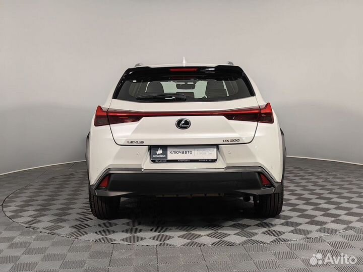 Lexus UX 2.0 CVT, 2019, 33 575 км