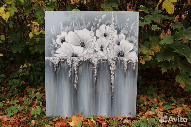 Картина biryukova Белые цветы в золоте с натур.кам