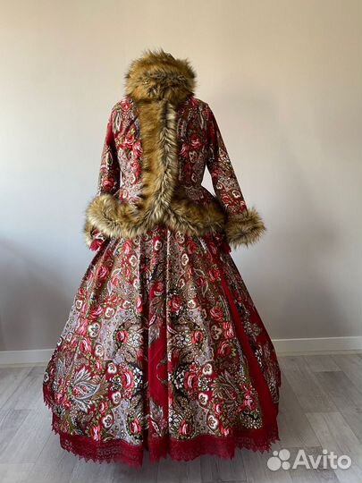 Комплект В русском стиле