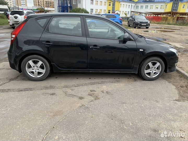 Hyundai i30 1.6 AT, 2010, 134 000 км