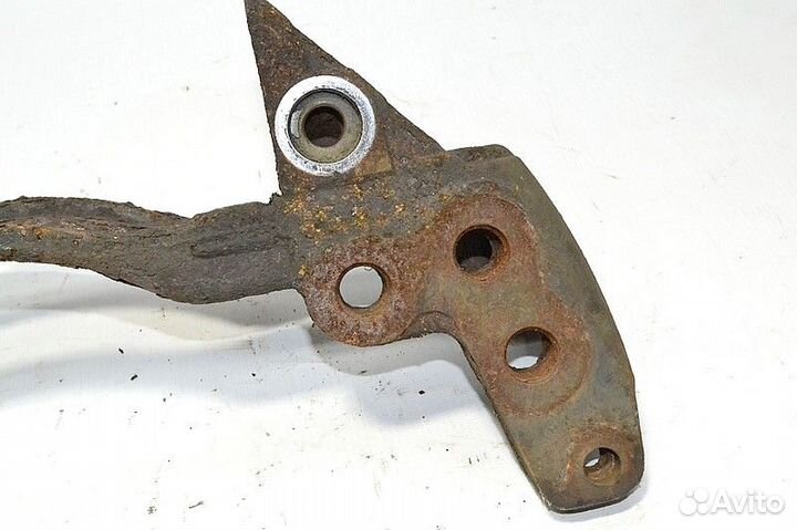 Скоба суппорта, ведущего моста, правая scania R-series (01.04)