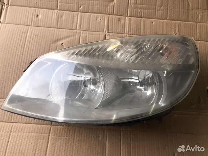 Фара передняя левая Renaulr Scenic (4000)