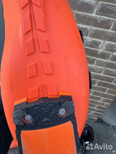 Горнолыжные ботинки salomon