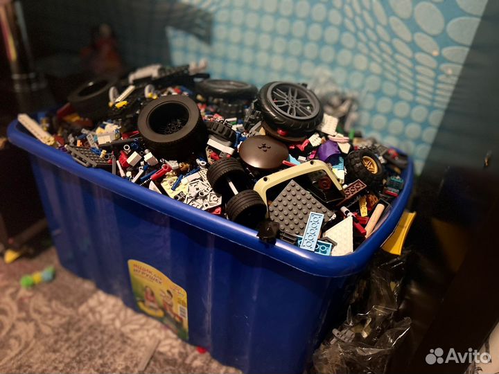 Lego оригинал (есть неоригинал)