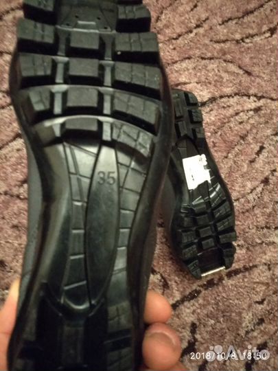 Лыжные ботинки