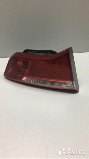 Фонарь kia rio в крышку багажника 924034x000