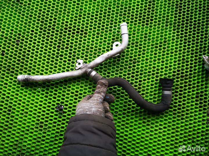 Шланг фланец на BMW X5 F15 F85 (2013-2018) 4,4л