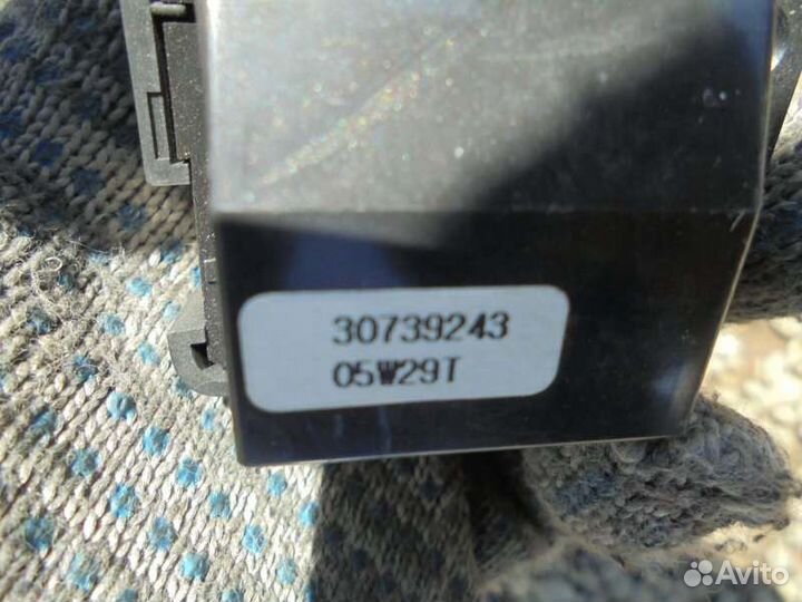 Кнопка Volvo Xc90 C 59 B5254T2 2005/12