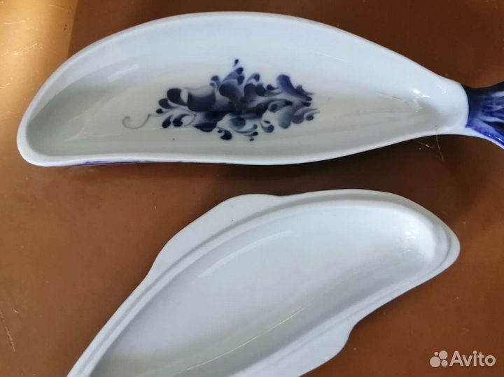 Шкатулка с крышкой