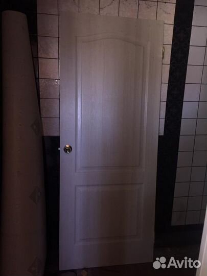 Двери межкомнатные с коробкой, фурнитурой
