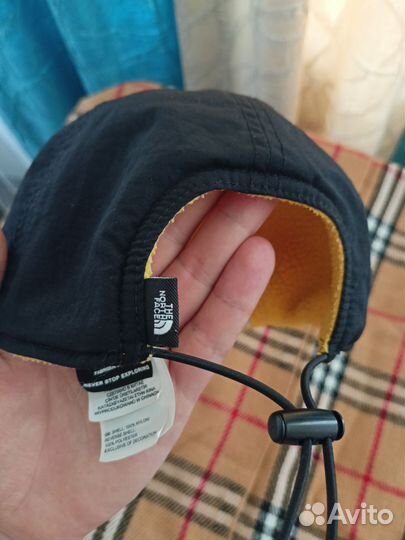 Бейсболка двусторонняя на флисе The North Face