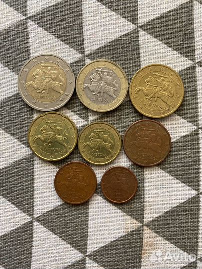 Монеты и банкноты