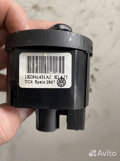 Блок управления светом Volkswagen Golf Plus (Mk5)