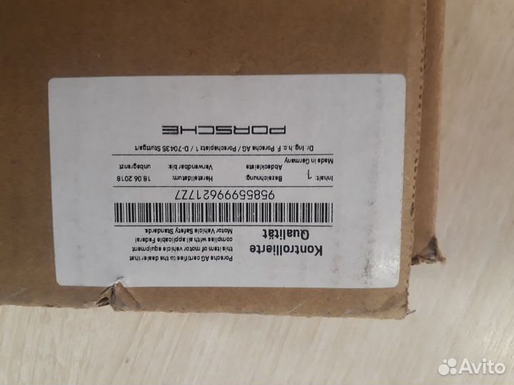 Молдинг стекла глухого заднего правого для Porsche