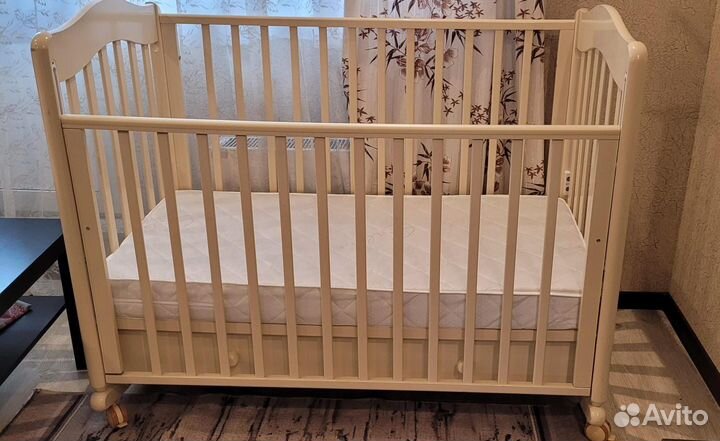 Детская кровать для новорожденных