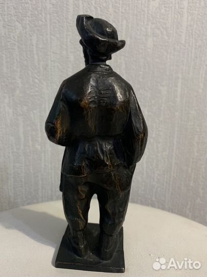 Статуэтка старинная