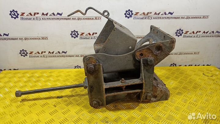 Кронштейн запасного колеса Man Tga