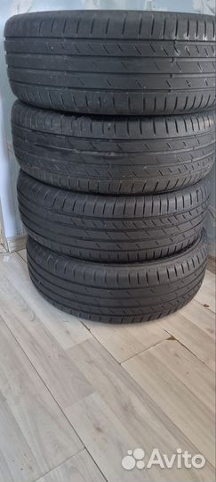 Yokohama BluEarth AE50 215/65 R17 99V