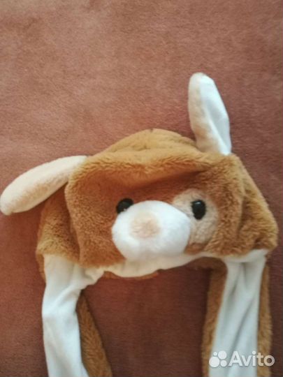 Шапка с поднимающимися ушками