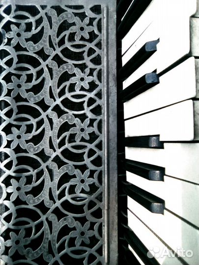 Аккордеон старина