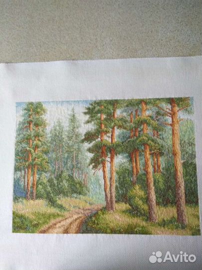 Картина вышитая крестиком. Сосновый бор