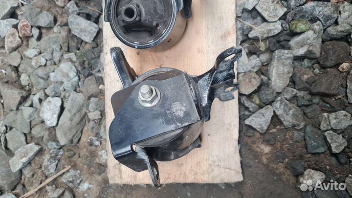 Подушка двигателя Mitsubishi Asx mn184344