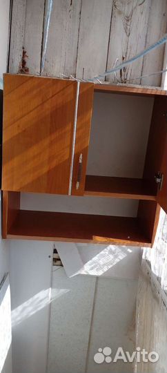 Шкафчик навесной