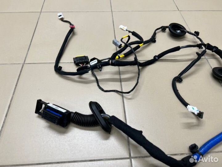 Проводка двери передняя правая Kia Soul 29000км