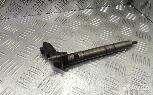 Форсунка дизельная audi A4 B8 (6DN02AL04)