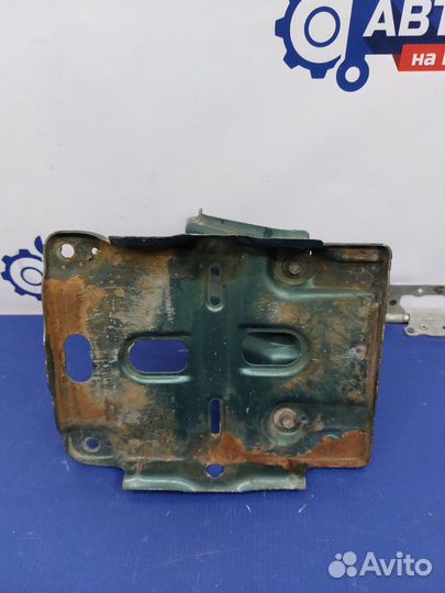 Площадка, упор аккумулятора Chevrolet Lanos