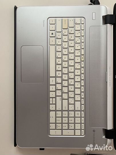 Ноутбук HP Pavilion 17-f210ur