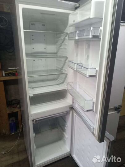 Холодильник Samsung no Frost