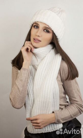 Комплект шапка и шарф женский