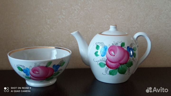 Чайник большой заварочн.и пиала большая фарф.ссср