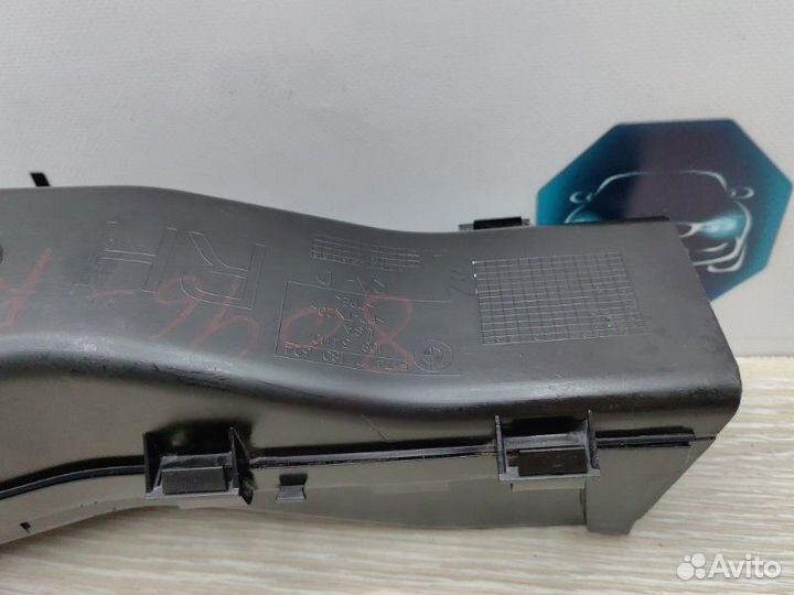 Воздуховод охлаждения тормозов передний правый Bmw