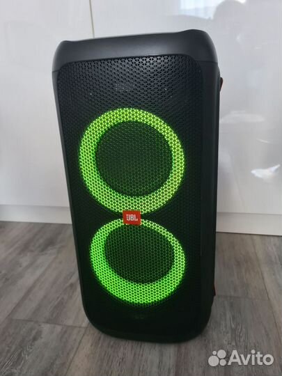 Музыкальная колонка JBL partybox 100