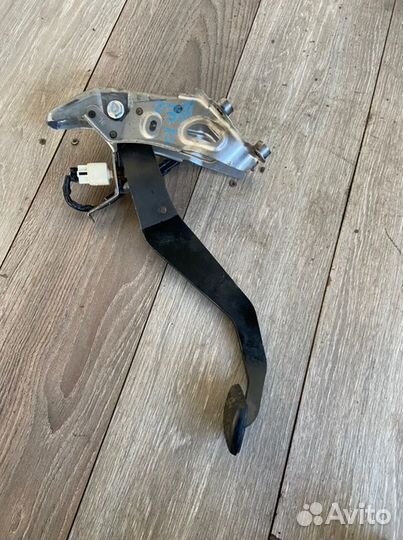 Педаль тормоза Toyota Auris E150 1ZR-FE 2007